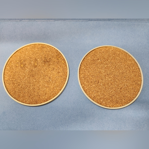 Grant's Whiskey 6 Scottish Castle Coasters in Tin - Vintage, Pre-owned - Picture 6 of 10